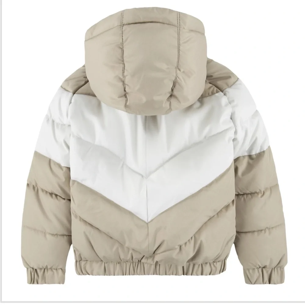 Nike Beige and White Chevron Jacket size 12 months baby